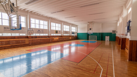 telocvicna_hala_dlouha